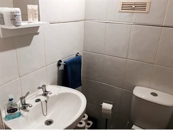 One Bedroom Apartment By Klass Living Serviced Accommodation Bellshill - Elmbank Street Apartment Eksteriør billede
